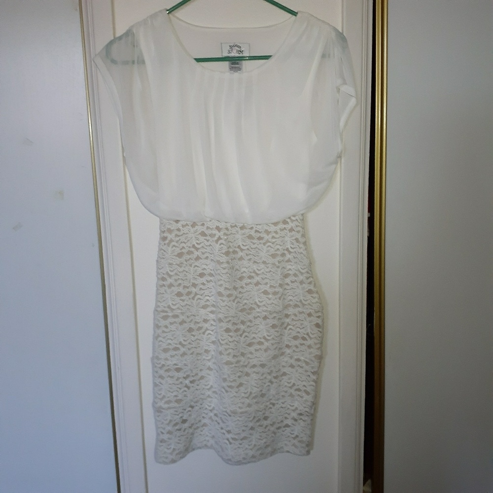 White Lace Body Con Dress